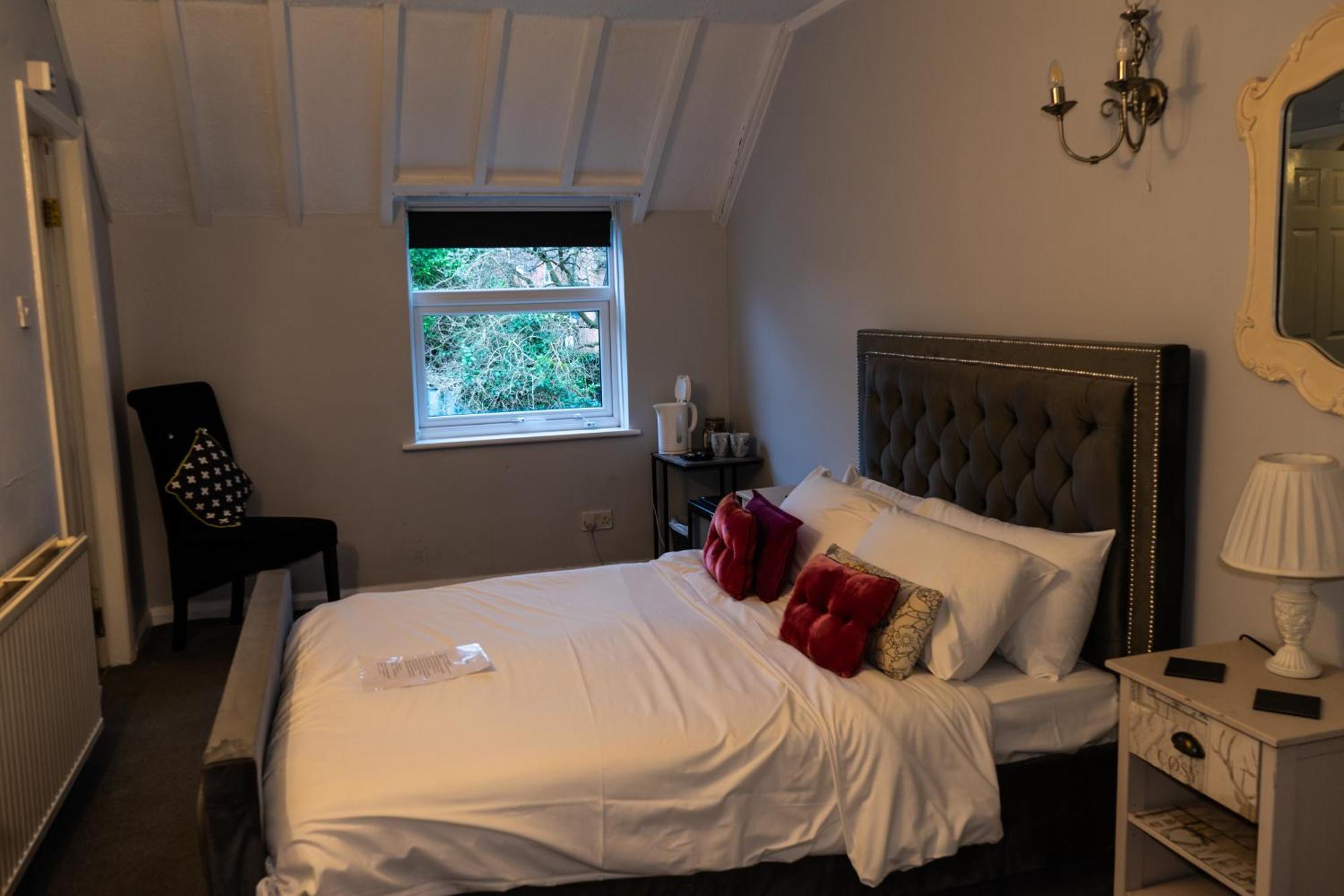 The Lodge At Carlton Tavern Free Parking 约克 外观 照片